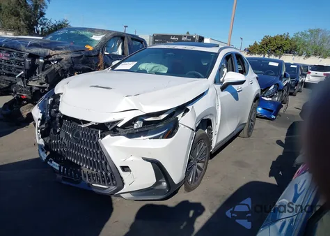 2022 Lexus Nx 350 Premium z USA, uszkodzony, nr VIN 2T2GGCEZXNC004892